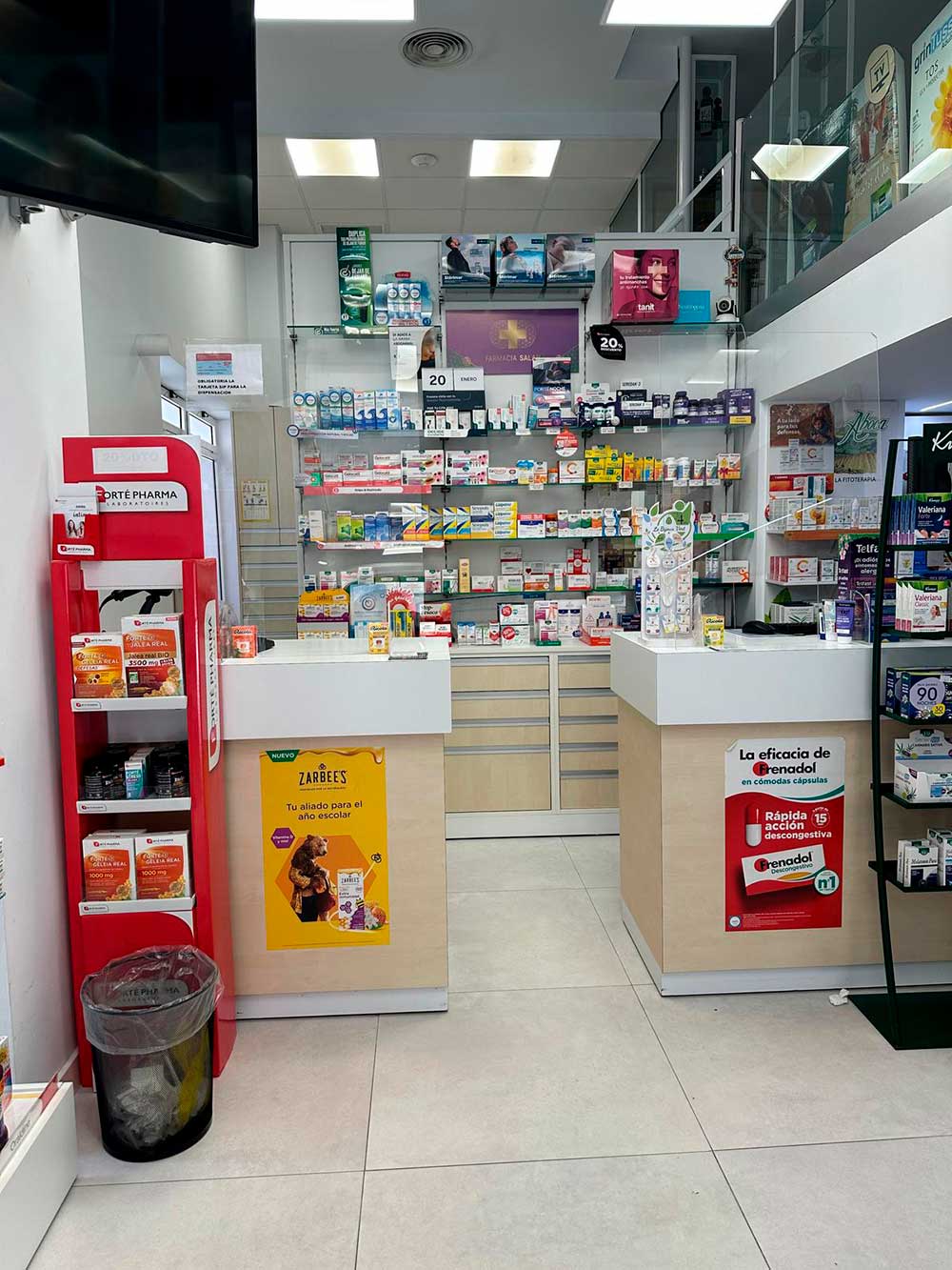 interior2-farmacia-salah-en-alicante interior2-farmacia-salah-en-alicante